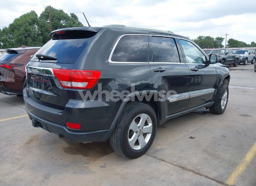 Photo 4 of 2011 Jeep Grand CHEROKEE LAREDO (VIN 1J4RS4GG4BC611852)