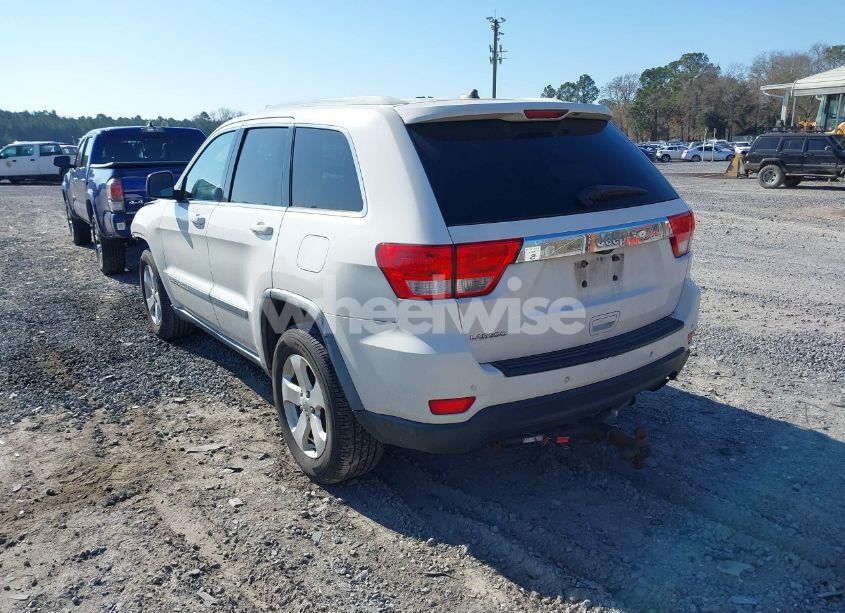 Photo 3 of 2011 Jeep Grand CHEROKEE LAREDO (VIN 1J4RS4GG4BC704113)