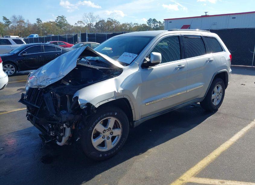 Photo 2 of 2011 Jeep Grand CHEROKEE LAREDO (VIN 1J4RS4GG5BC513770)