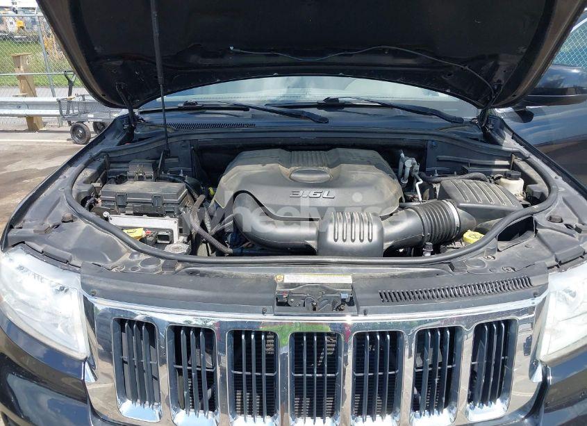 Photo 10 of 2011 Jeep Grand CHEROKEE LAREDO (VIN 1J4RS4GG5BC534960)