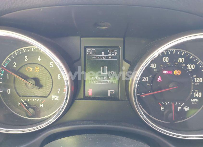 Photo 7 of 2011 Jeep Grand CHEROKEE LAREDO (VIN 1J4RS4GG5BC658498)