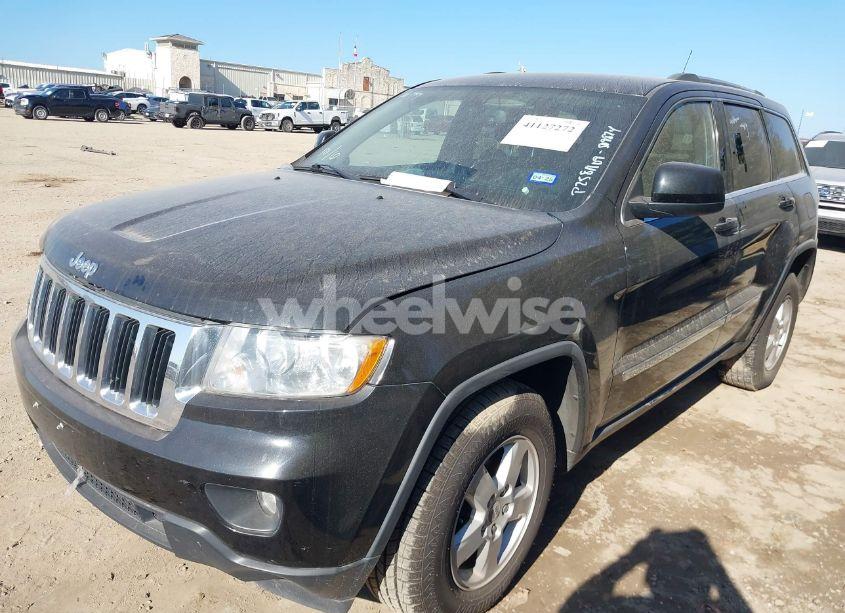 Photo 2 of 2011 Jeep Grand CHEROKEE LAREDO (VIN 1J4RS4GG8BC509874)