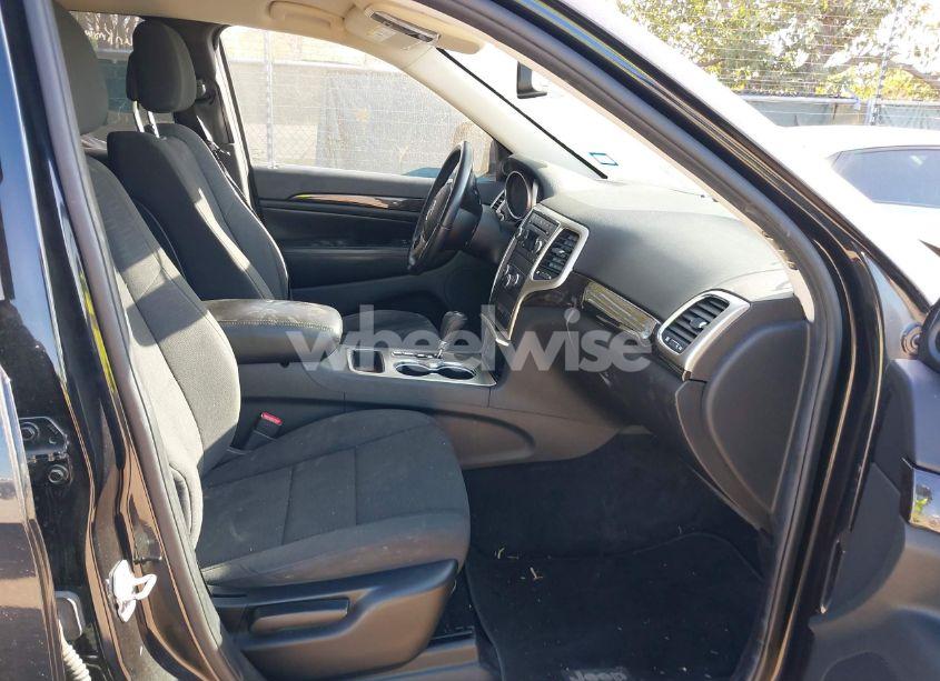 Photo 5 of 2011 Jeep Grand CHEROKEE LAREDO (VIN 1J4RS4GG8BC509874)