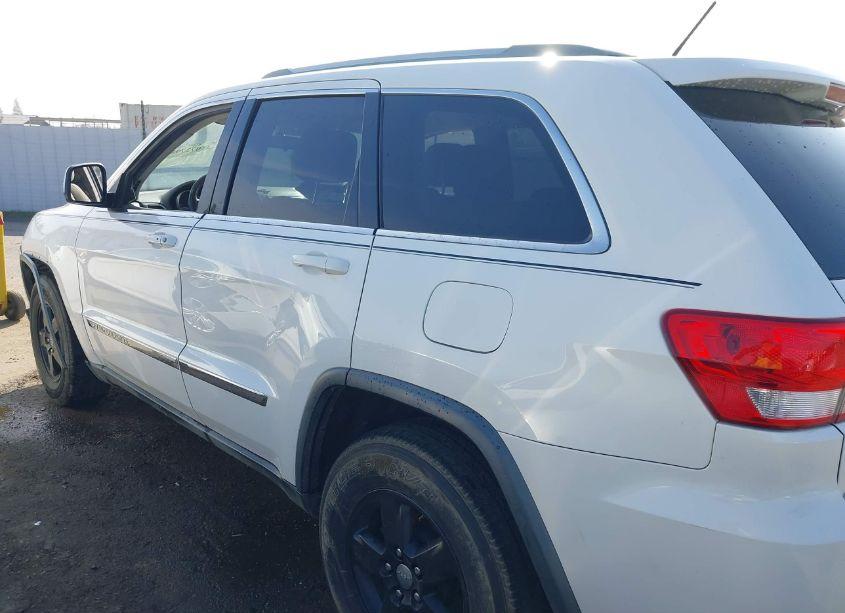 Photo 15 of 2011 Jeep Grand CHEROKEE LAREDO (VIN 1J4RS4GG8BC568696)
