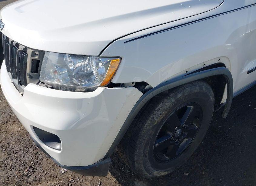 Photo 18 of 2011 Jeep Grand CHEROKEE LAREDO (VIN 1J4RS4GG8BC568696)