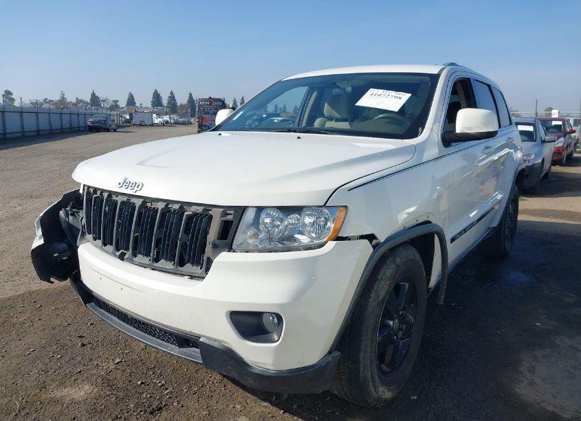 Photo 2 of 2011 Jeep Grand CHEROKEE LAREDO (VIN 1J4RS4GG8BC568696)