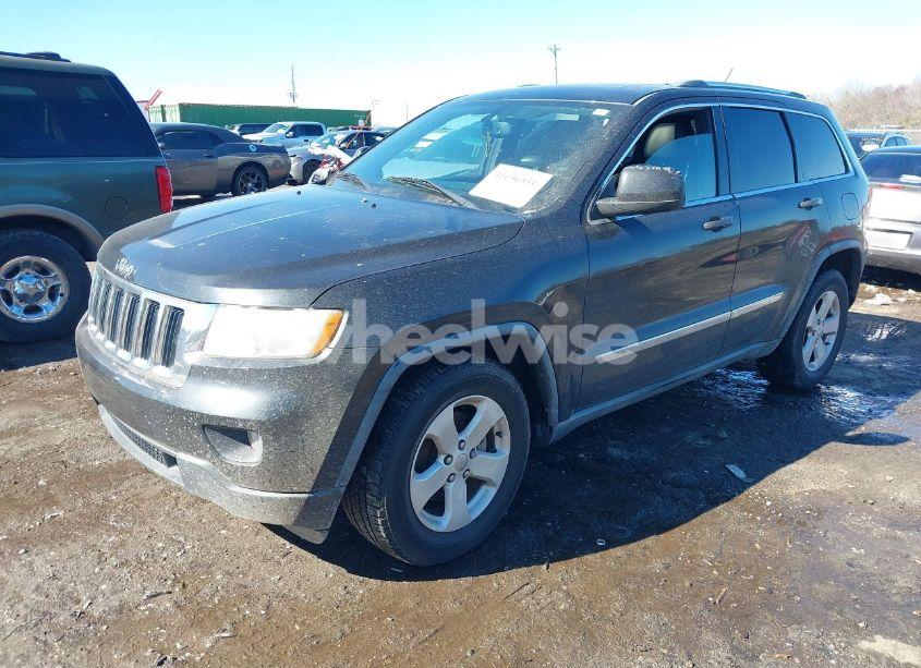 Photo 2 of 2011 Jeep Grand CHEROKEE LAREDO (VIN 1J4RS4GG8BC611370)