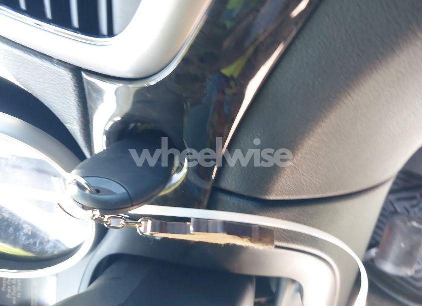 Photo 11 of 2011 Jeep Grand CHEROKEE LAREDO (VIN 1J4RS4GG9BC532158)