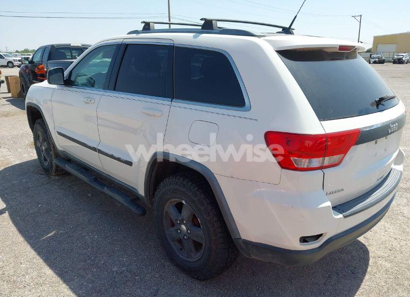 Photo 3 of 2011 Jeep Grand CHEROKEE LAREDO (VIN 1J4RS4GG9BC533875)