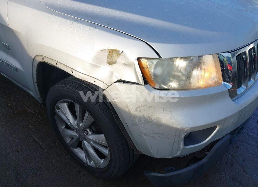 Photo 11 of 2011 Jeep Grand CHEROKEE LAREDO (VIN 1J4RS4GG9BC676518)