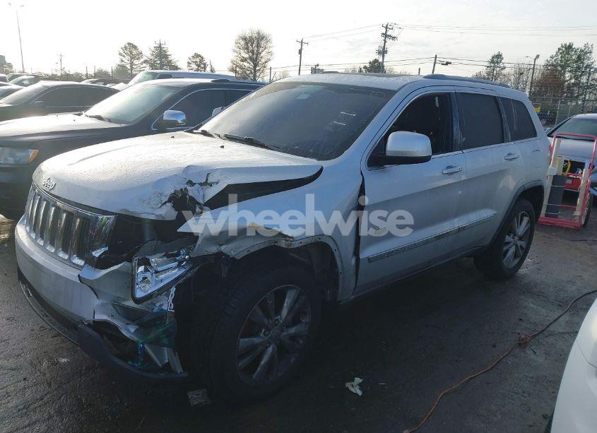 Photo 2 of 2011 Jeep Grand CHEROKEE LAREDO (VIN 1J4RS4GG9BC676518)