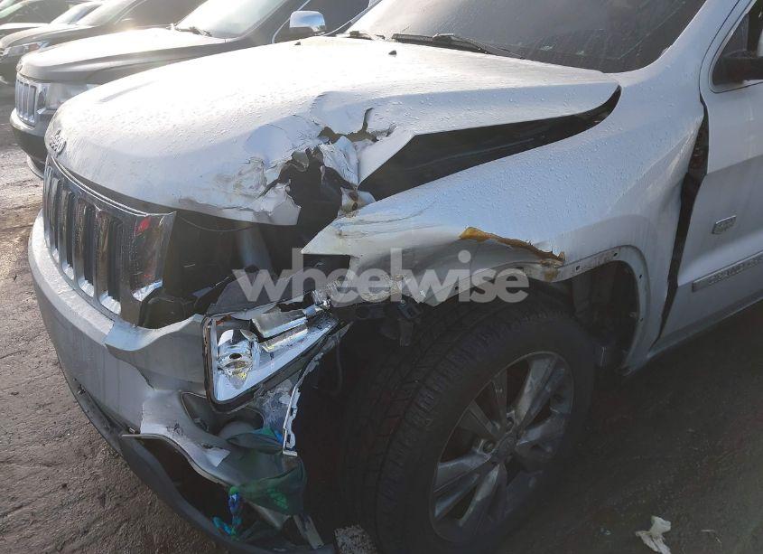 Photo 6 of 2011 Jeep Grand CHEROKEE LAREDO (VIN 1J4RS4GG9BC676518)