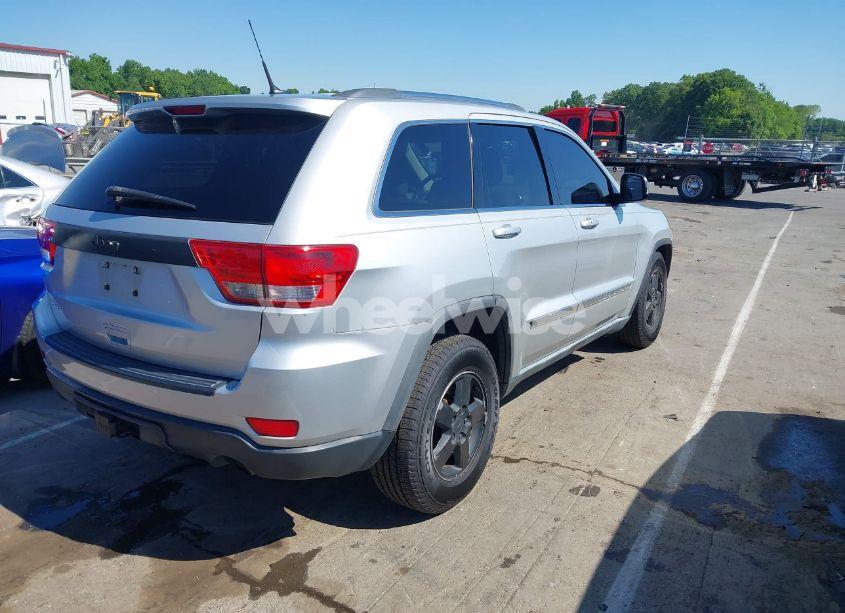 Photo 4 of 2011 Jeep Grand CHEROKEE LAREDO (VIN 1J4RS4GGXBC513523)
