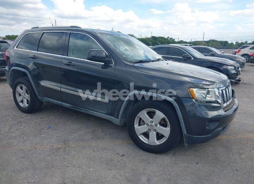 2011 Jeep Grand CHEROKEE LAREDO (VIN 1J4RS4GGXBC535215) main photo