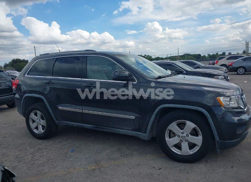 Photo 13 of 2011 Jeep Grand CHEROKEE LAREDO (VIN 1J4RS4GGXBC535215)