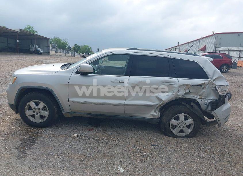 Photo 17 of 2011 Jeep Grand CHEROKEE LAREDO (VIN 1J4RS4GGXBC564035)