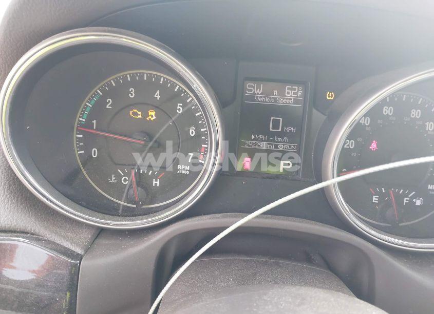 Photo 7 of 2011 Jeep Grand CHEROKEE LAREDO (VIN 1J4RS4GGXBC564035)