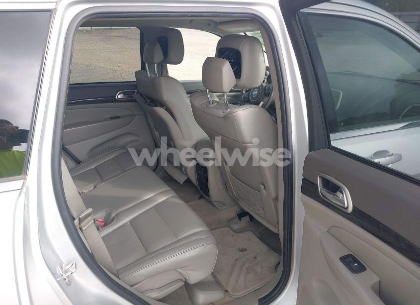 Photo 8 of 2011 Jeep Grand CHEROKEE LAREDO (VIN 1J4RS4GGXBC564035)