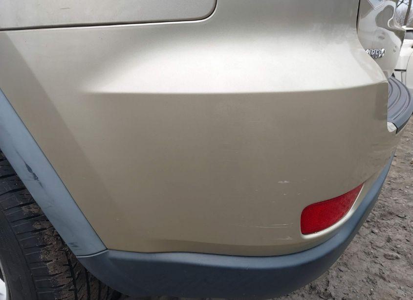 Photo 6 of 2011 Jeep Grand CHEROKEE LAREDO (VIN 1J4RS4GGXBC564388)