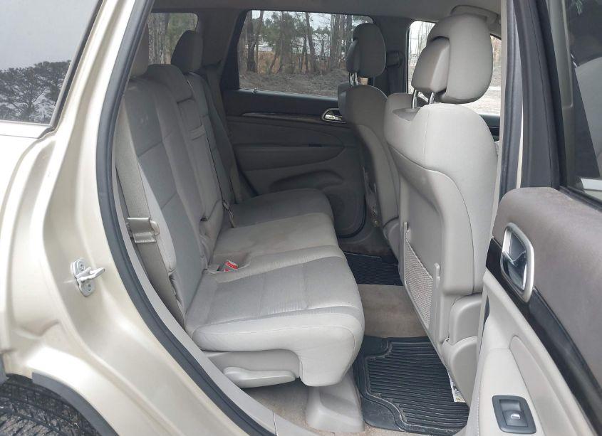 Photo 8 of 2011 Jeep Grand CHEROKEE LAREDO (VIN 1J4RS4GGXBC564388)