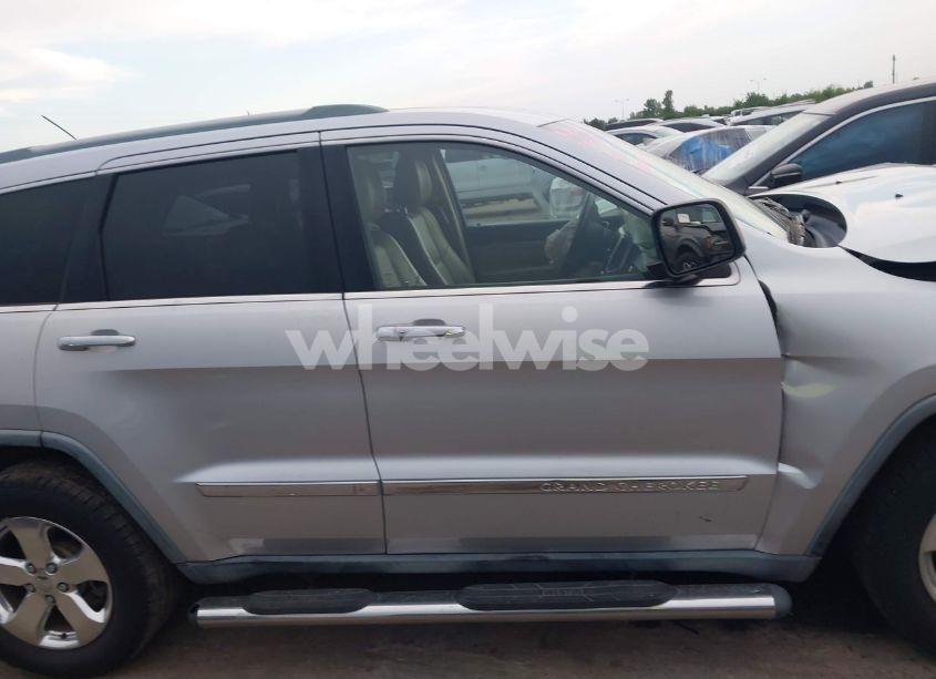 Photo 13 of 2011 Jeep Grand CHEROKEE LIMITED (VIN 1J4RS5GG8BC601735)