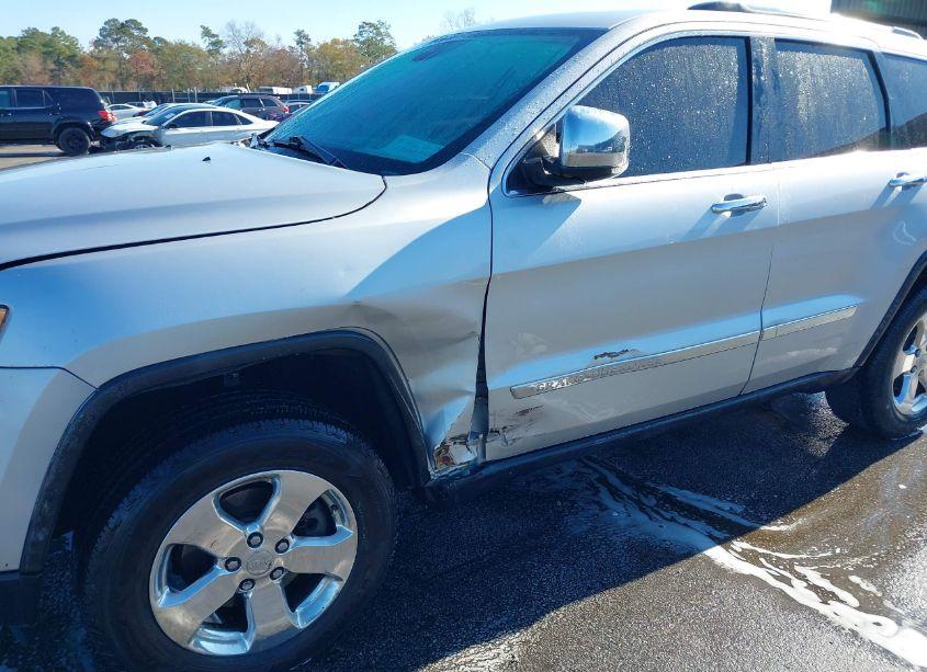 Photo 6 of 2011 Jeep Grand CHEROKEE LIMITED (VIN 1J4RS5GG9BC626501)