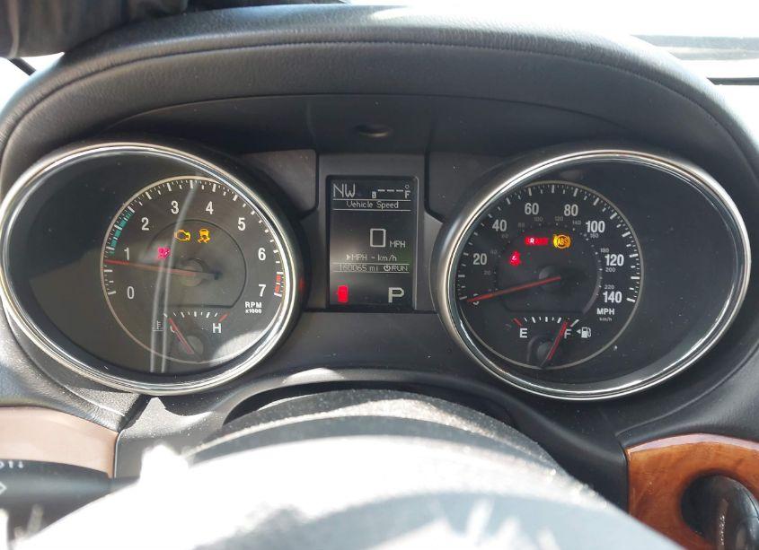 Photo 7 of 2011 Jeep Grand CHEROKEE OVERLAND (VIN 1J4RS6GG1BC739347)