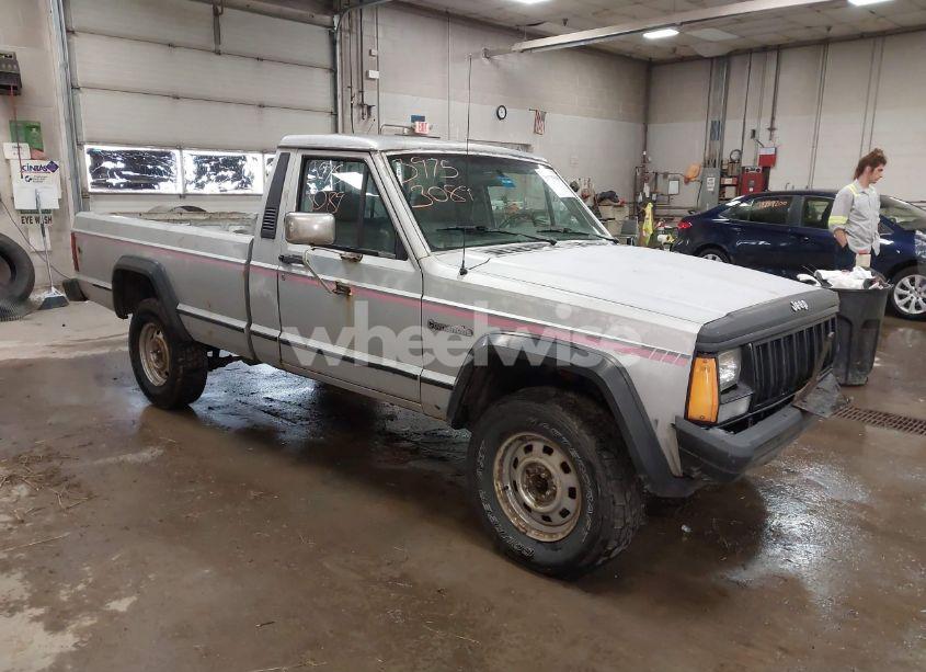 1990 Jeep Comanche N/A (VIN 1J7FT26L8LL279745) main photo