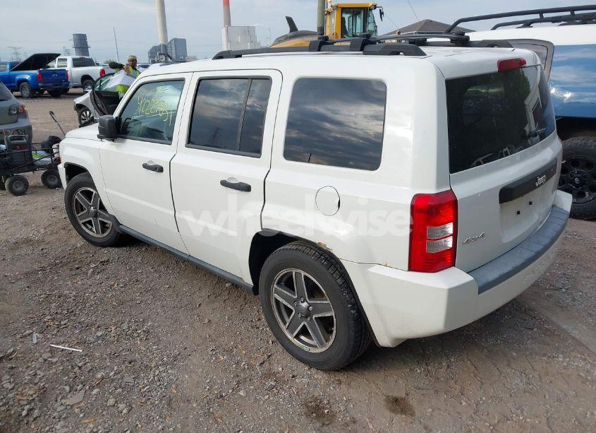 Photo 3 of 2009 Jeep Patriot SPORT (VIN 1J8FF28B49D217933)