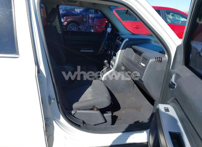 Photo 5 of 2008 Jeep Patriot SPORT (VIN 1J8FF28W08D635875)