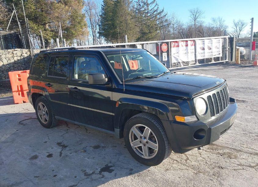 2008 Jeep Patriot SPORT (VIN 1J8FF28W08D663823) main photo