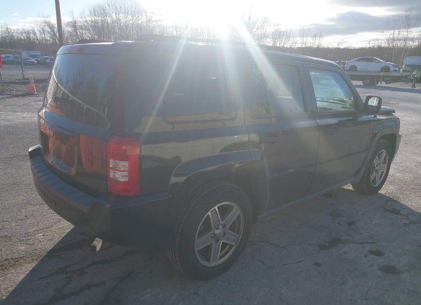 Photo 4 of 2008 Jeep Patriot SPORT (VIN 1J8FF28W08D663823)