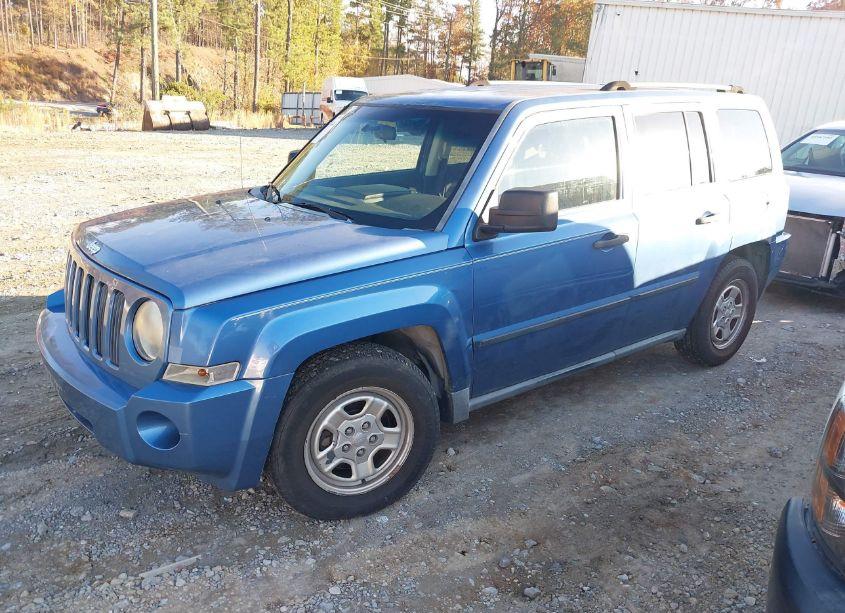 Photo 2 of 2007 Jeep Patriot SPORT (VIN 1J8FF28W17D307735)