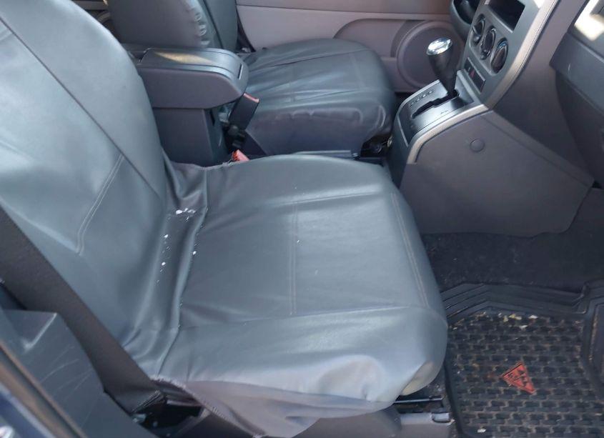 Photo 5 of 2007 Jeep Patriot SPORT (VIN 1J8FF28W17D307735)