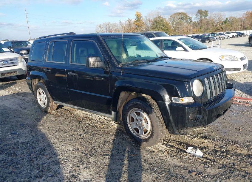 2007 Jeep Patriot SPORT (VIN 1J8FF28W17D395542) main photo