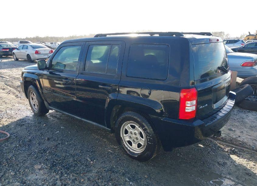 Photo 3 of 2007 Jeep Patriot SPORT (VIN 1J8FF28W17D395542)