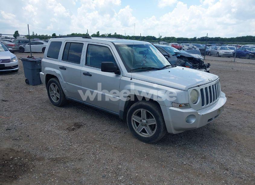 2007 Jeep Patriot SPORT (VIN 1J8FF28W17D395749) main photo