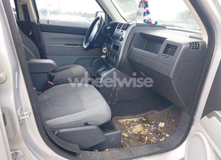 Photo 5 of 2007 Jeep Patriot SPORT (VIN 1J8FF28W17D395749)