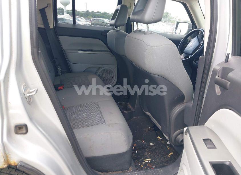 Photo 8 of 2007 Jeep Patriot SPORT (VIN 1J8FF28W17D395749)