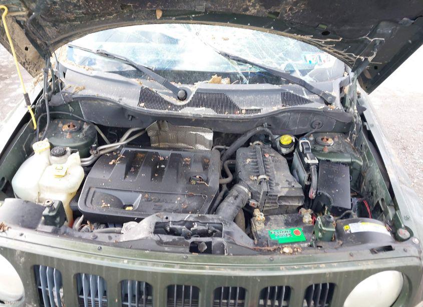 Photo 10 of 2008 Jeep Patriot SPORT (VIN 1J8FF28W18D710597)