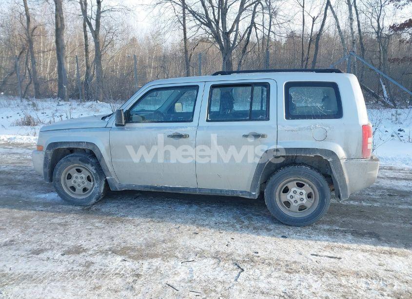Photo 14 of 2008 Jeep Patriot SPORT (VIN 1J8FF28W18D721714)