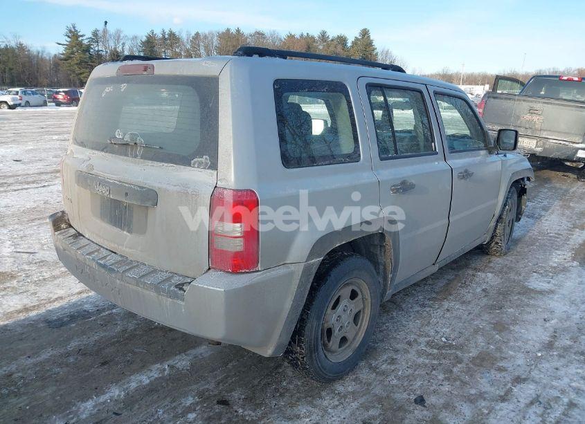 Photo 4 of 2008 Jeep Patriot SPORT (VIN 1J8FF28W18D721714)