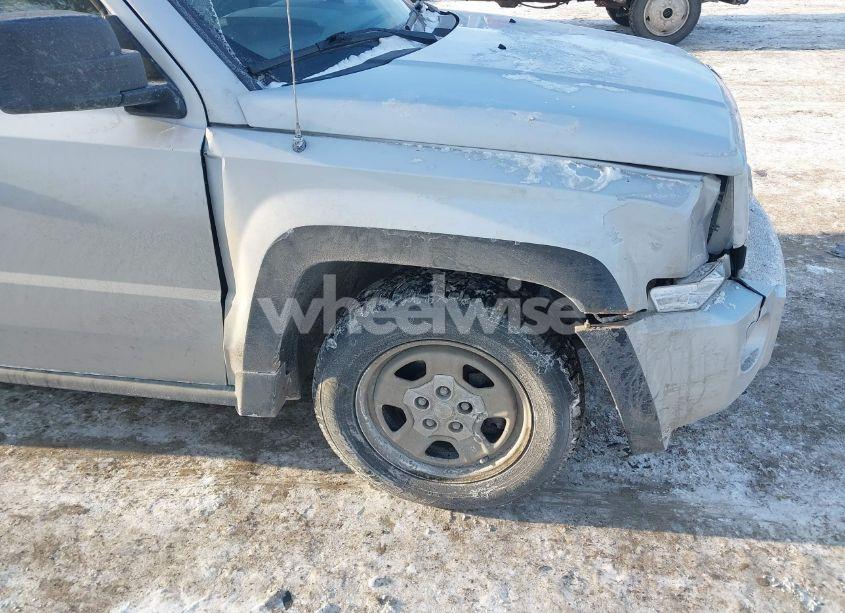 Photo 6 of 2008 Jeep Patriot SPORT (VIN 1J8FF28W18D721714)