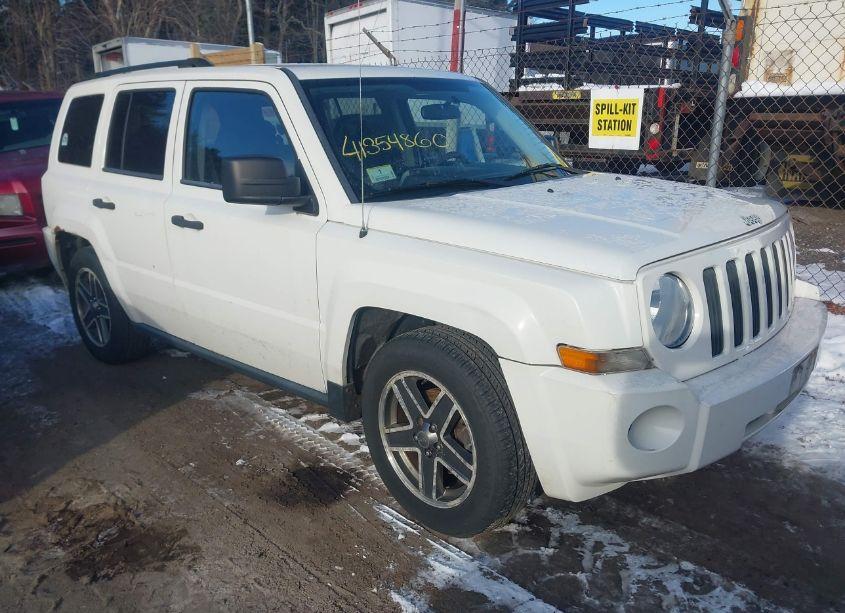 2008 Jeep Patriot SPORT (VIN 1J8FF28W18D759458) main photo