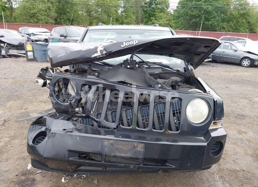 Photo 12 of 2008 Jeep Patriot SPORT (VIN 1J8FF28W18D795814)