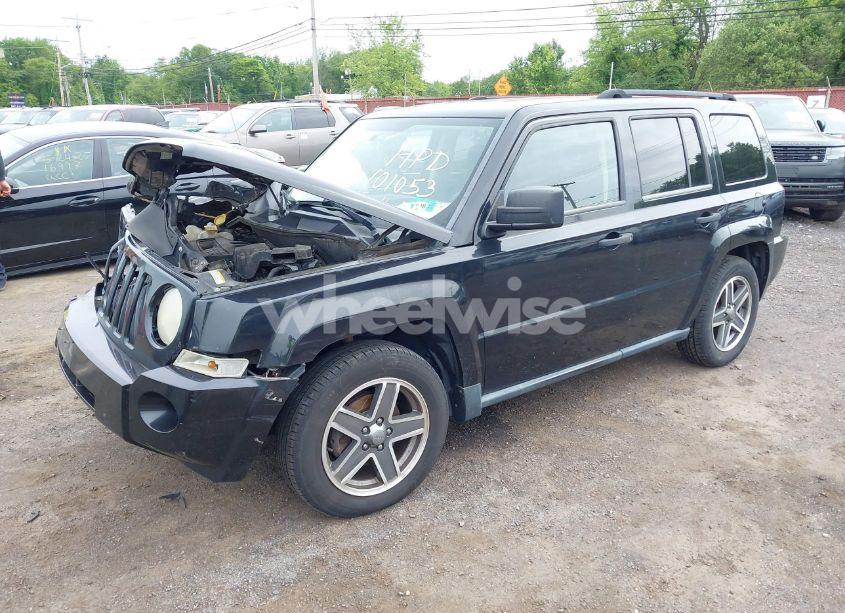 Photo 2 of 2008 Jeep Patriot SPORT (VIN 1J8FF28W18D795814)