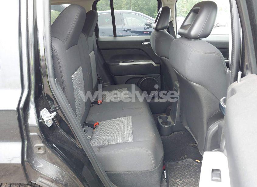 Photo 8 of 2008 Jeep Patriot SPORT (VIN 1J8FF28W18D795814)