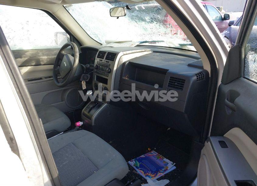 Photo 5 of 2007 Jeep Patriot SPORT (VIN 1J8FF28W27D312023)