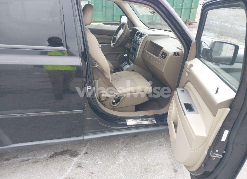 Photo 5 of 2007 Jeep Patriot SPORT (VIN 1J8FF28W27D345278)