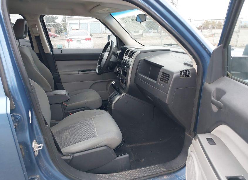 Photo 5 of 2007 Jeep Patriot SPORT (VIN 1J8FF28W27D355857)